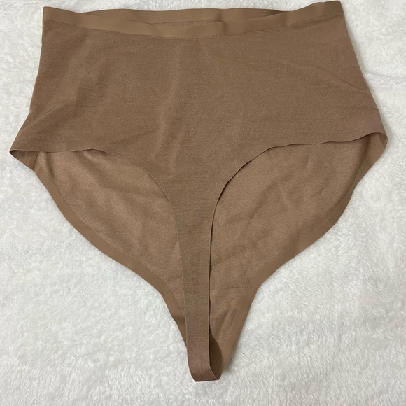 Skims Seamless Sculpt HIGH-WAISTED THONG Underwear Size 2X - Picture 3 of 11